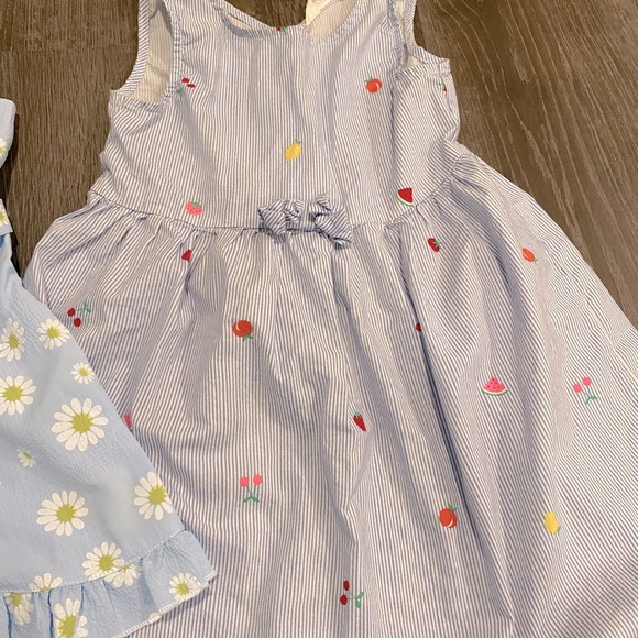 Adorable baby blue flower romper and fruit dress both 3T - Picture 3 of 3
